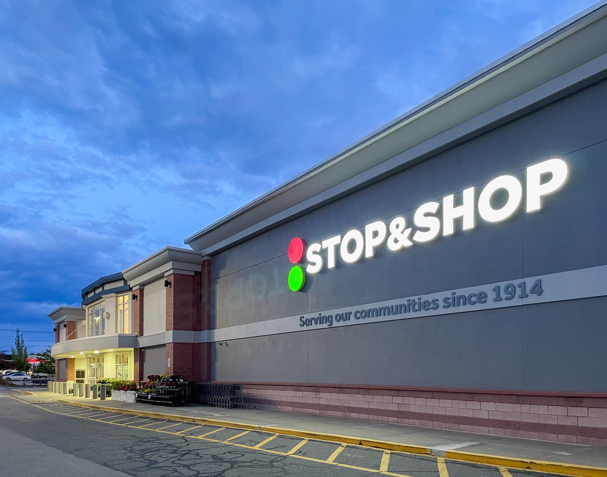 Stop and Shop exterior at night