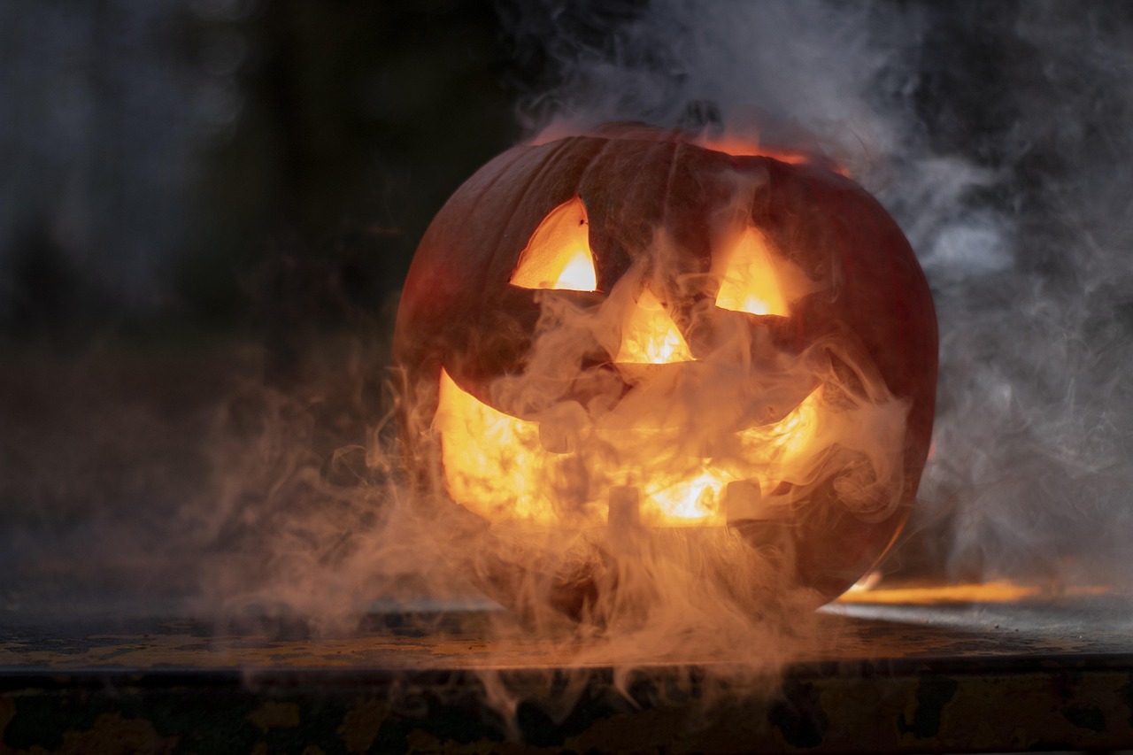 Halloween, jack-o-lantern, pumpkin, halloween lantern, carved pumpkin, smoke, spooky, creepy, evil, mystical, dark, hall