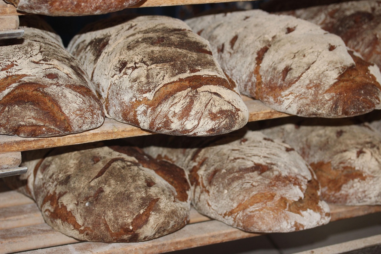 Bread, loaves, bakery, loaves of bread, fresh bread, freshly baked, dough, artisan bread, flour, yeast, food, healthy, c