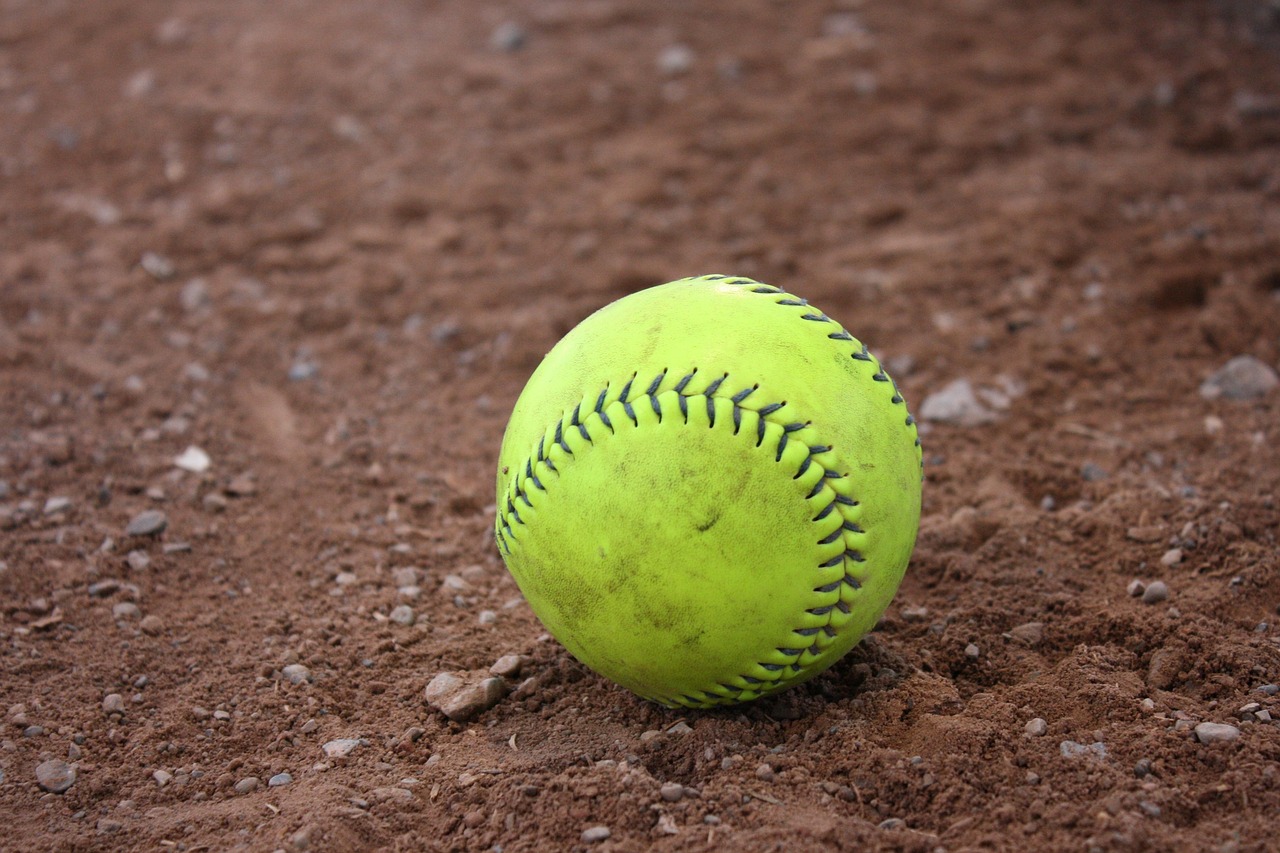 Baseball, softball, clay, ball, sport, game, league, slo-pitch, recreation, pitcher, yellow, round, brown gaming, brown