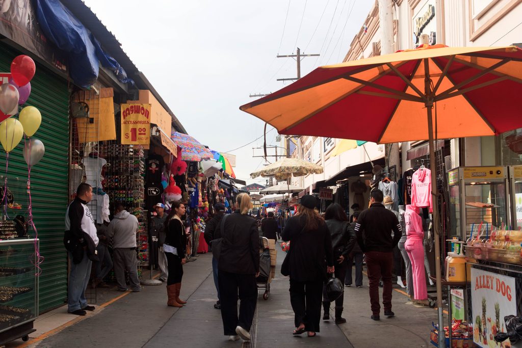 Santee Alley in the Fashion District (2011-01-08 13.21.21 by David Hilowitz)