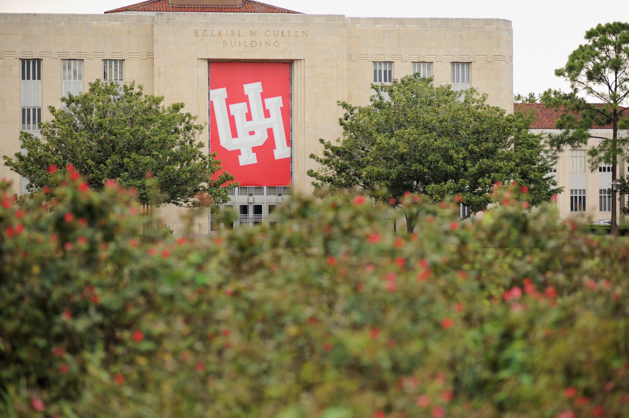 Univeristy of Houston building with sign