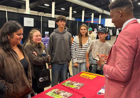 Students at NMUSD College & Career Fair