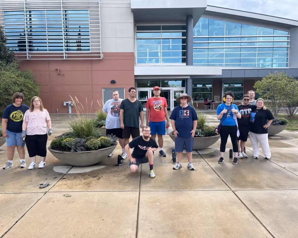 SEASPAR Eagles Volunteers Bring Fall Color to Park District Facilities