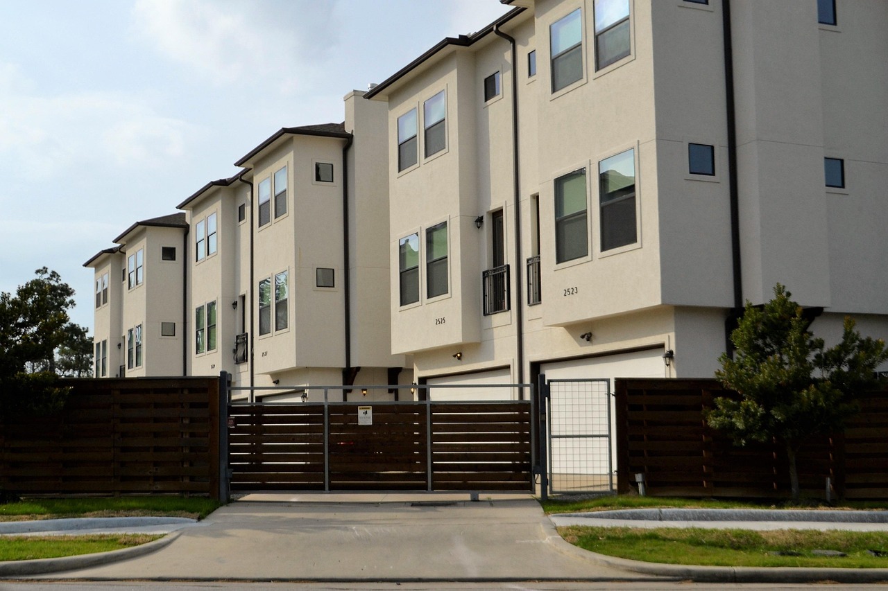 Real-estate, for rent, rented, driveway, gated community, duplex, residential, architecture, outdoors, house, facade, bu