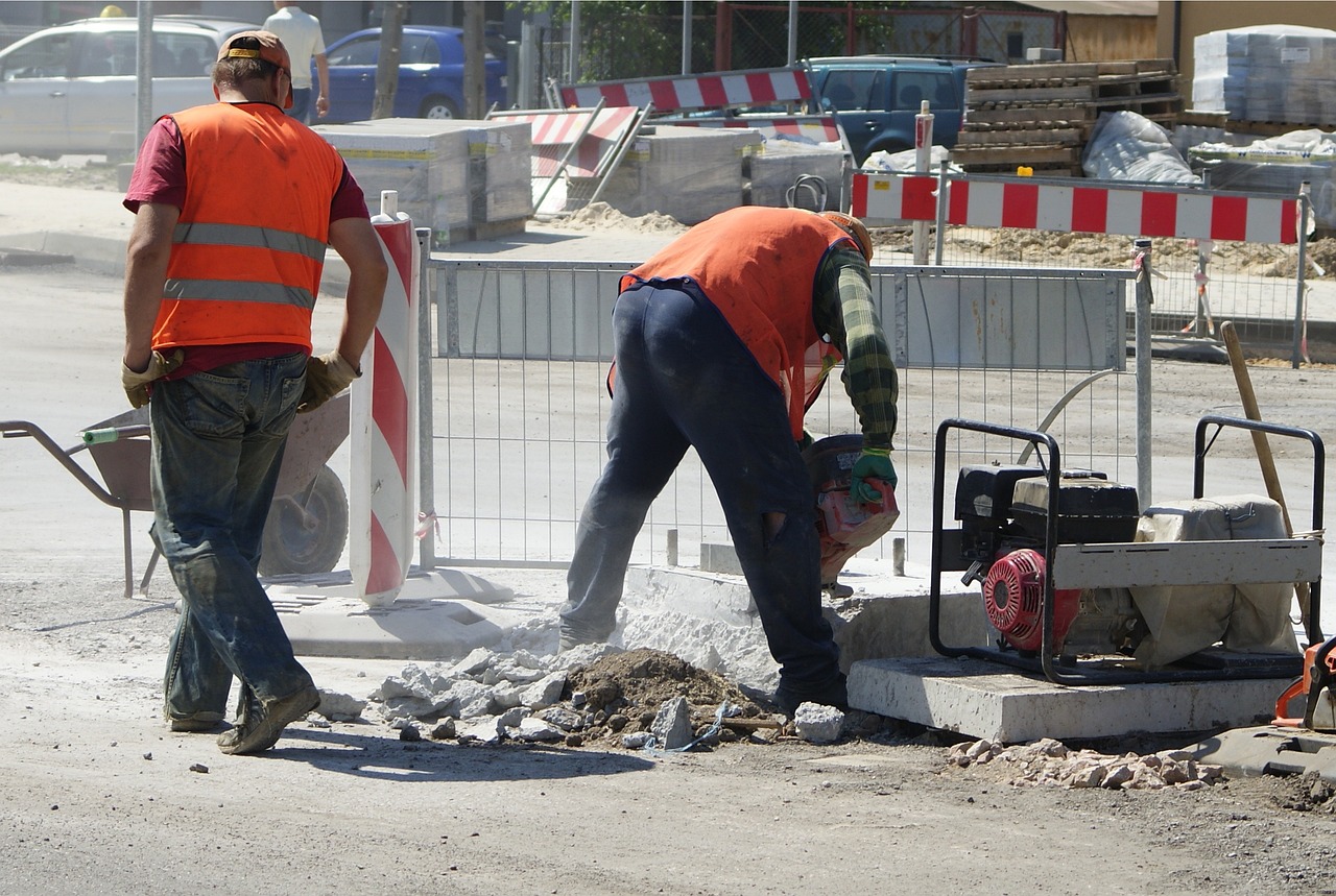 Way, people, employees, employee, worker, workers, street, repairing, repair, wheelbarrow, building, construction, emplo