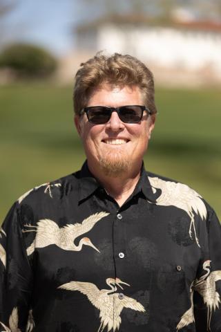 Daniel Patterson head shot.