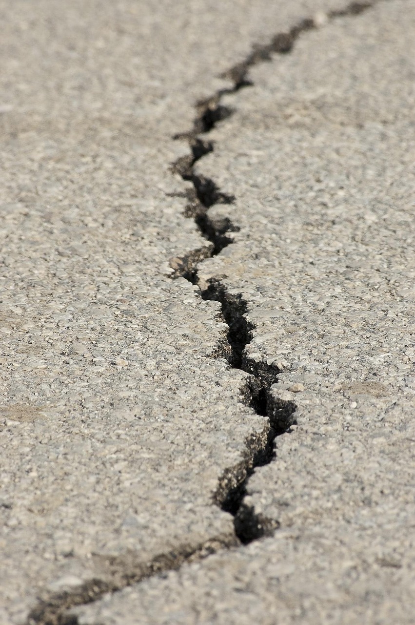 Earthquake, fracture, asphalt, split, earthquake, earthquake, earthquake, earthquake, earthquake