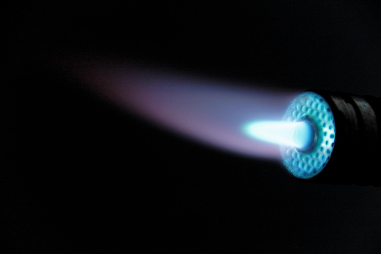 Flame, fire, heat, hot, burn, gas, flamethrower, bunsen burner, background, danger, dangerous, flamethrower, flamethrowe